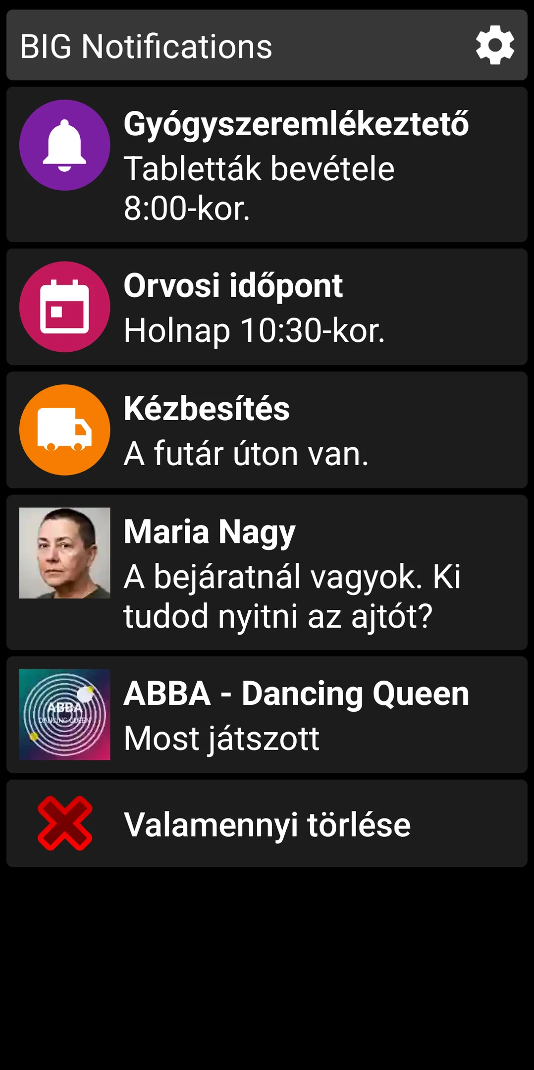 A BIG Notifications listája felnagyított androidos értesítésekkel