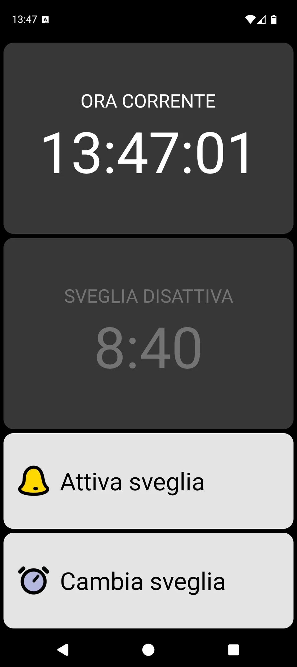 Schermata di BIG Alarm con l'ora corrente in grande e comandi della sveglia grandi