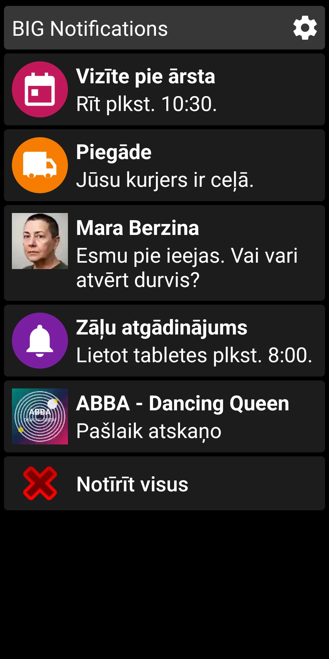 BIG Notifications saraksts, kurā redzami palielināti Android paziņojumi