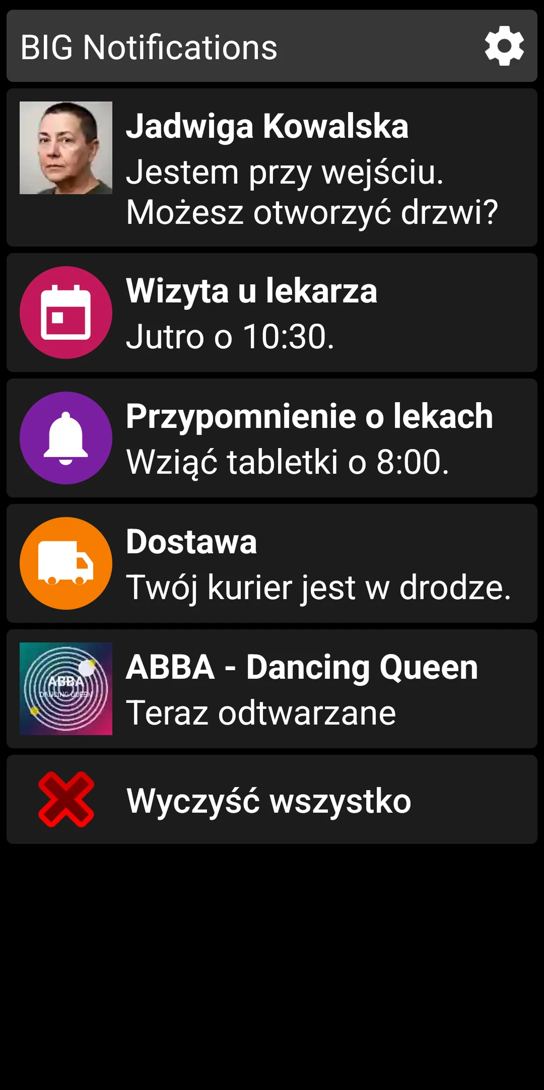 Lista BIG Notifications pokazująca powiększone powiadomienia Androida