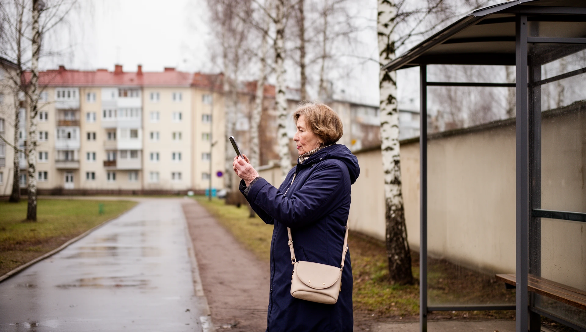 Lasīt un atbildēt uz SMS ar lielāku tekstu un skaidrāku redaktoru